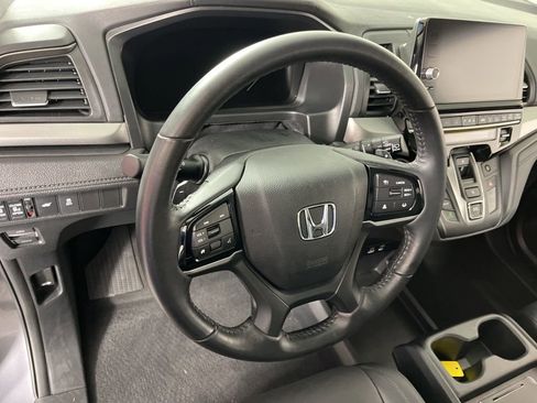 Used 2025 Honda Odyssey EX-L image 30