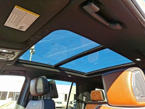 Used 2023 GMC Yukon Denali Ultimate image 16