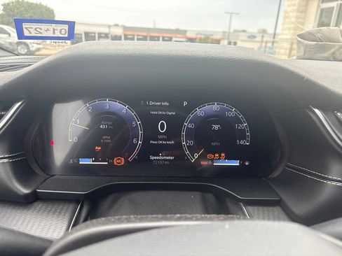 Used 2023 Jeep Grand Cherokee Altitude AWD/4WD image 11