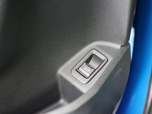 Used 2025 MINI Cooper 2-Door Hardtop image 33