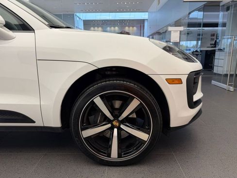 Used 2026 Porsche Macan AWD/4WD image 27