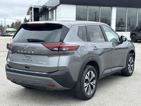 Used 2023 Nissan Rogue SV AWD/4WD image 5