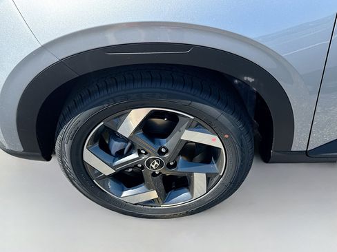 New 2026 Hyundai Venue SEL image 23