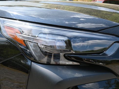 Certified 2025 Subaru Outback Premium w/ Popular Package #1A AWD/4WD image 11
