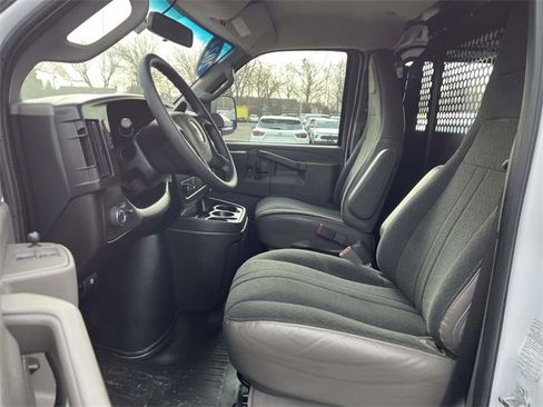Certified 2024 GMC Savana 2500 Work Van w/ Driver Convenience Package image 11