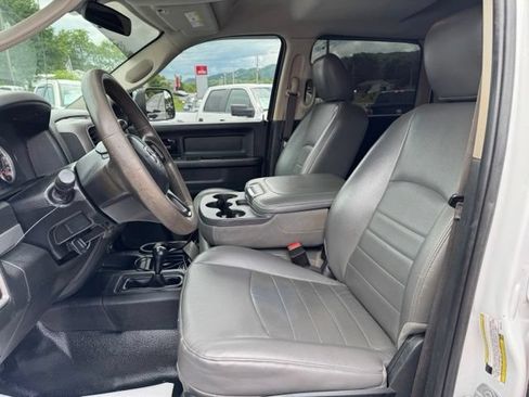 Used 2018 RAM 3500 Tradesman w/ Chrome Appearance Group AWD/4WD image 10