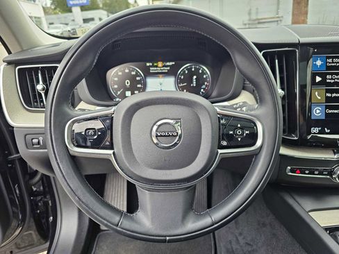 Used 2021 Volvo XC60 T5 Inscription w/ Advanced Package image 28