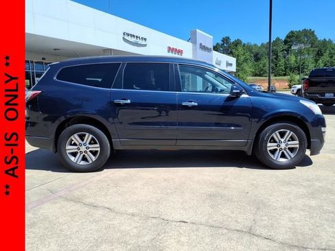 Used 2015 Chevrolet Traverse LT FWD image 2