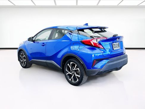 Used 2018 Toyota C-HR XLE image 6