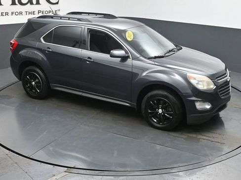 Used 2017 Chevrolet Equinox LT w/ Convenience Package image 38