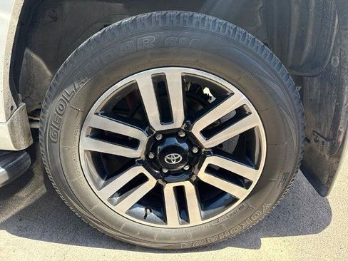 Used 2023 Toyota 4Runner Limited AWD/4WD image 5