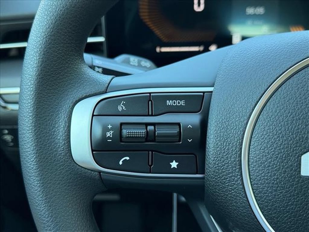 New 2026 Kia K5 LXS FWD image 20