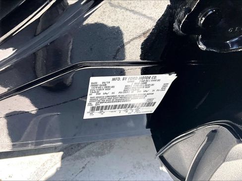 Used 2019 Ford Edge Titanium w/ Equipment Group 301A AWD/4WD image 19