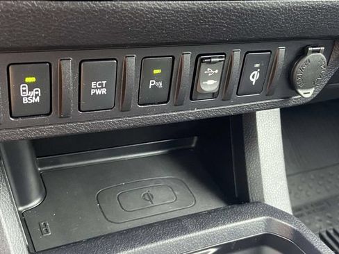 Used 2017 Toyota Tacoma TRD Pro AWD/4WD image 27