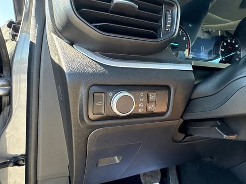 Used 2023 Ford Explorer XLT AWD/4WD image 21