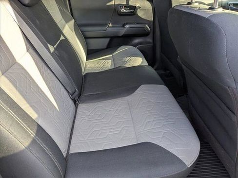 Used 2022 Toyota Tacoma TRD Sport image 18