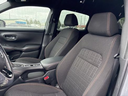 Used 2024 Honda HR-V Sport image 11