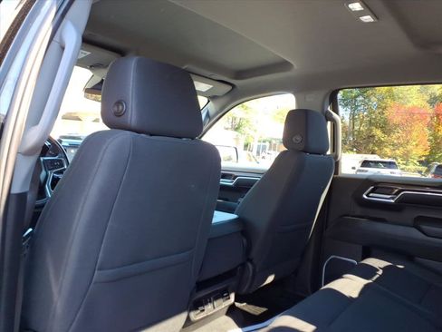 Used 2022 Chevrolet Silverado 1500 LT image 16
