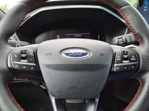 Used 2024 Ford Escape ST-Line w/ Tech Pack #1 AWD/4WD image 19