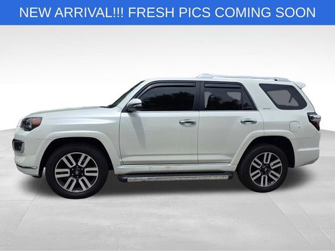 Used 2020 Toyota 4Runner Limited AWD/4WD image 3