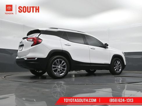 Used 2023 GMC Terrain SLT FWD image 37