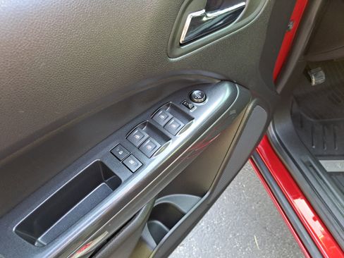 Used 2021 GMC Canyon AT4 w/ Driver Alert Package image 15