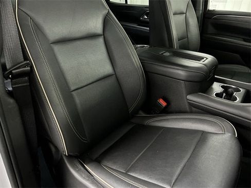 Used 2023 GMC Yukon SLT image 27