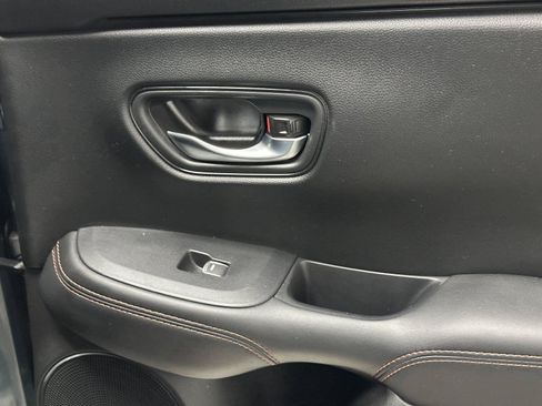 Certified 2025 Honda HR-V Sport image 34