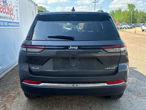 New 2025 Jeep Grand Cherokee Limited w/ Luxury Tech Group II image 4