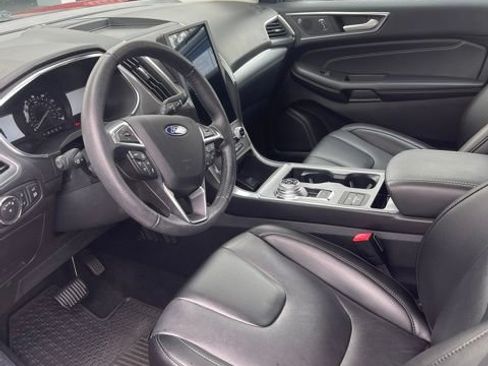 Used 2021 Ford Edge Titanium FWD image 13
