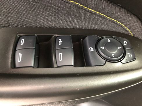 Used 2025 Chevrolet TrailBlazer ACTIV w/ Convenience Package AWD/4WD image 39