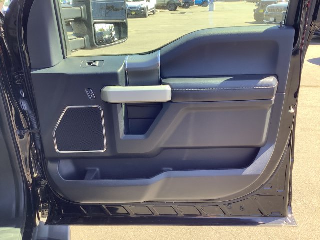 Used 2017 Ford F150 Lariat w/ Equipment Group 501A Mid AWD/4WD image 40
