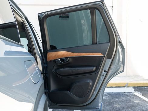 Used 2023 Volvo XC90 B6 Plus w/ Protection Package Premier image 33