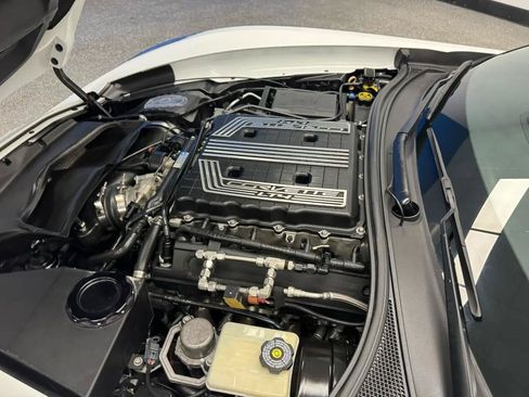 Used 2017 Chevrolet Corvette Z06 w/ Z07 Performance Package RWD image 22