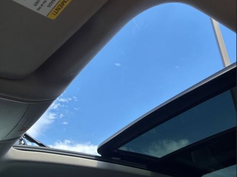 Used 2022 Volkswagen Atlas SE image 18