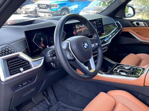 Used 2024 BMW X5 xDrive40i w/ Premium Package AWD/4WD image 17