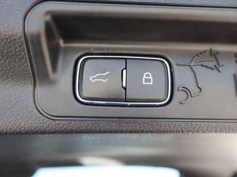 Used 2023 Ford Explorer XLT w/ Equipment Group 202A image 31