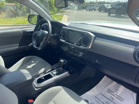 Used 2023 Toyota Tacoma SR5 RWD image 11