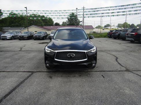 Used 2019 INFINITI QX50 Essential w/ Premium Heat Package AWD/4WD image 2