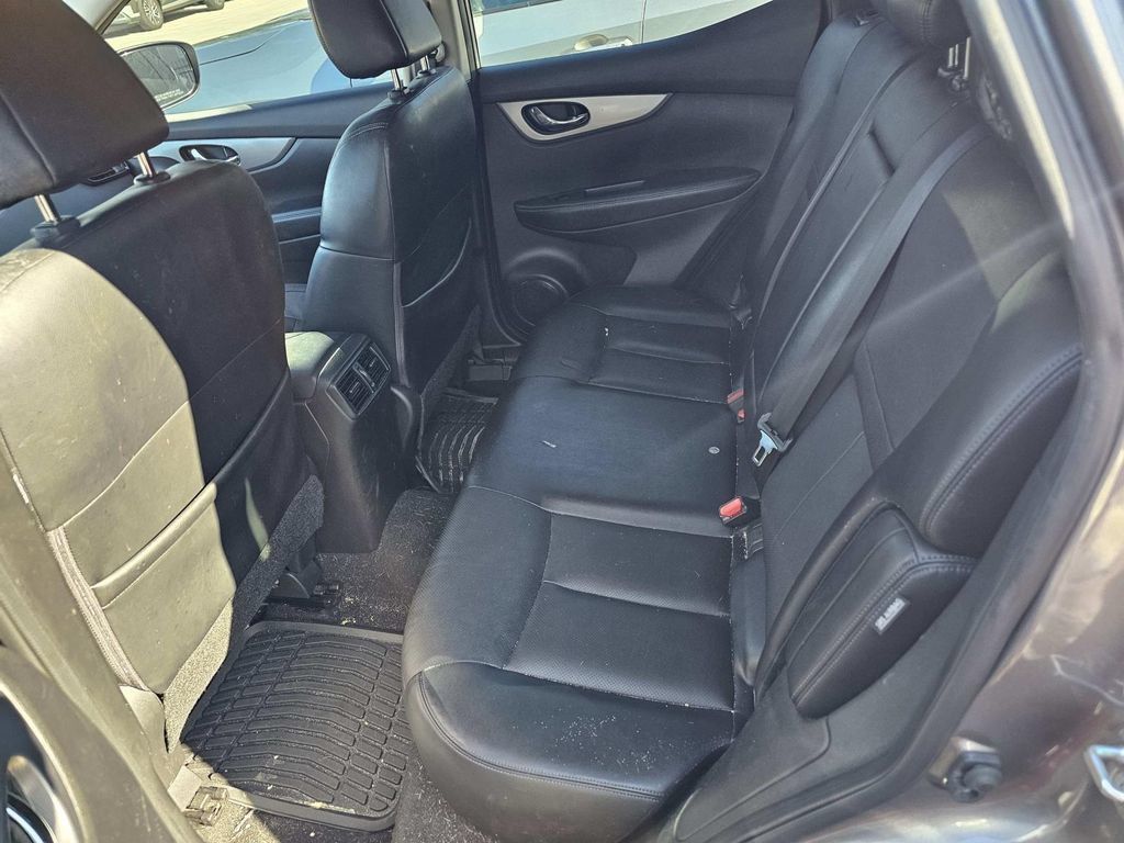 Used 2020 Nissan Rogue Sport SL AWD/4WD image 18