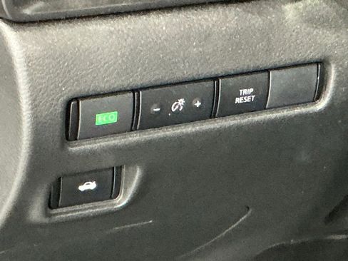 Used 2025 Nissan Sentra S FWD image 10