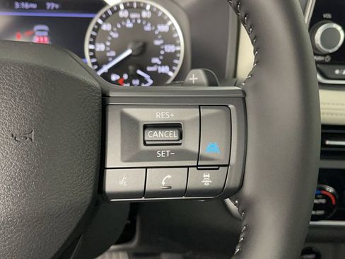 New 2025 Nissan Rogue SV image 24