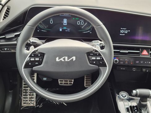 Used 2023 Kia Niro EX Touring FWD image 29