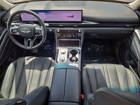 Used 2025 Genesis GV80 2.5T Standard AWD/4WD image 17