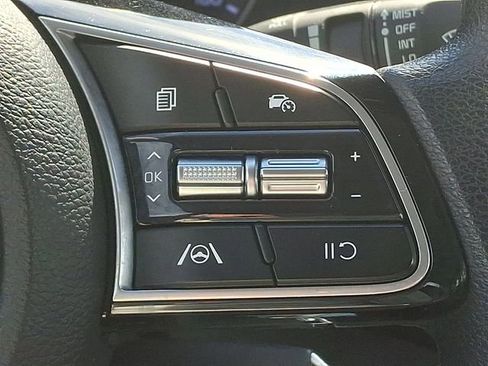 Used 2023 Kia Forte LXS FWD image 25