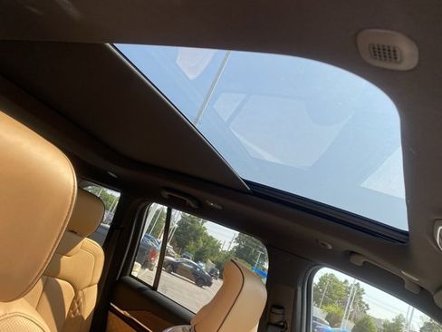 New 2025 Jeep Grand Cherokee Summit image 33