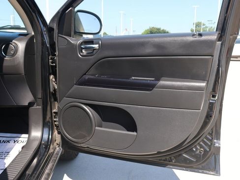 Used 2013 Jeep Compass Sport image 16