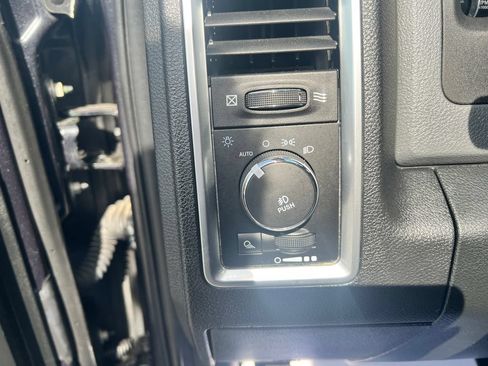 Used 2017 RAM 1500 Big Horn AWD/4WD image 17