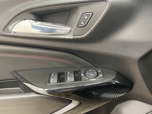 New 2026 Chevrolet Trax RS w/ Driver Confidence Package image 10