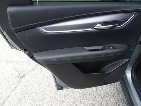 Certified 2024 Cadillac XT5 Luxury w/ LPO, Floor Liner Package AWD/4WD image 14